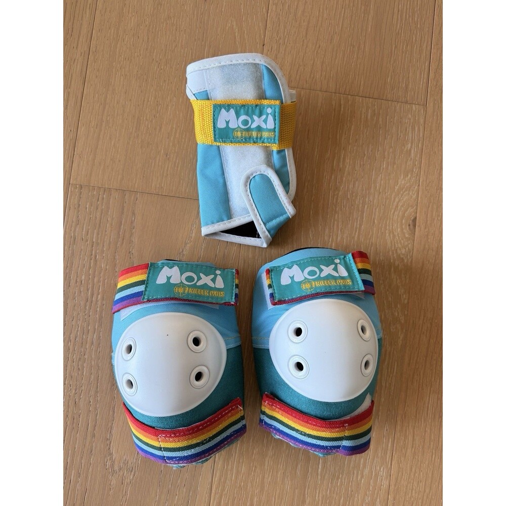 Moxi Blue 187 Killer Pads Set Adult Elbow And Wrist Pads Size S/M Rainbow